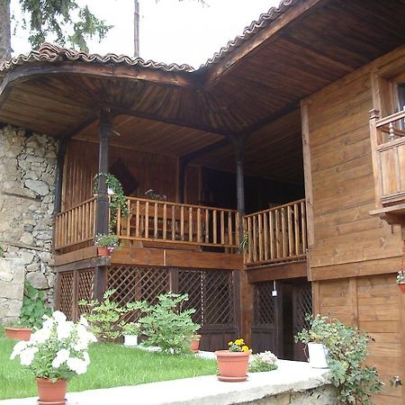Sarafova Guest House Koprivstica Kültér fotó