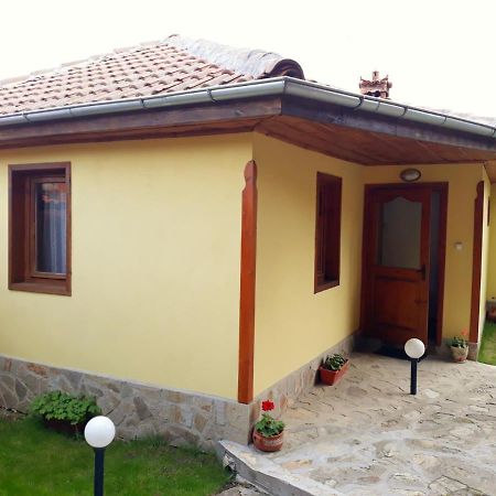 Sarafova Guest House Koprivstica Kültér fotó