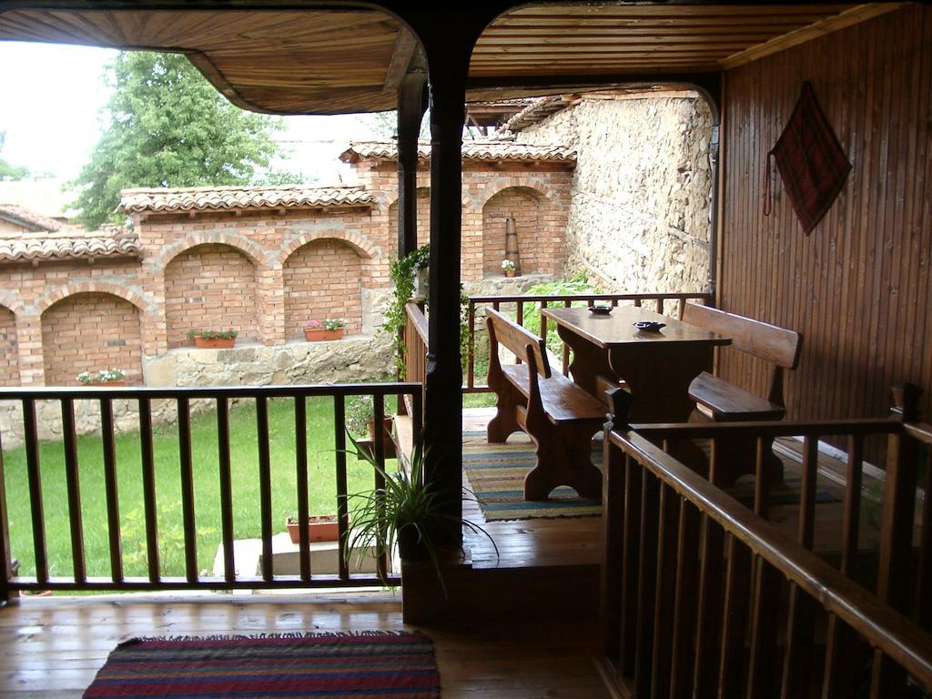 Sarafova Guest House Koprivstica Kültér fotó
