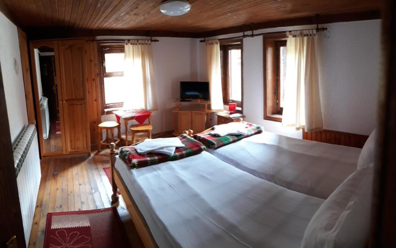 Sarafova Guest House Koprivstica Kültér fotó